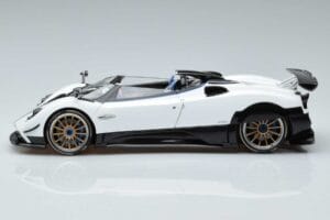 Pagani Zonda HP Barchetta Carbon Fiber White LCD 1:18 LCD18009-WH Diecast — photo 5 of 9