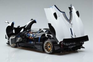 Pagani Zonda HP Barchetta Carbon Fiber White LCD 1:18 LCD18009-WH Diecast — photo 7 of 9