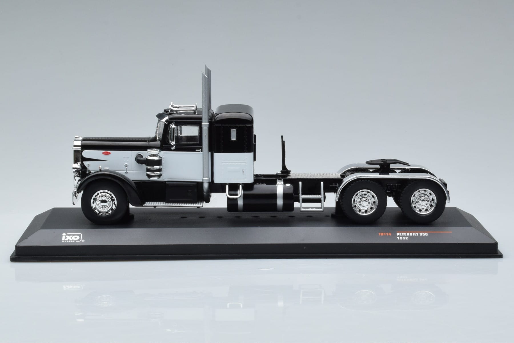 Peterbilt 350 Black IXO 1:43 TR114 Diecast — photo 3 of 6