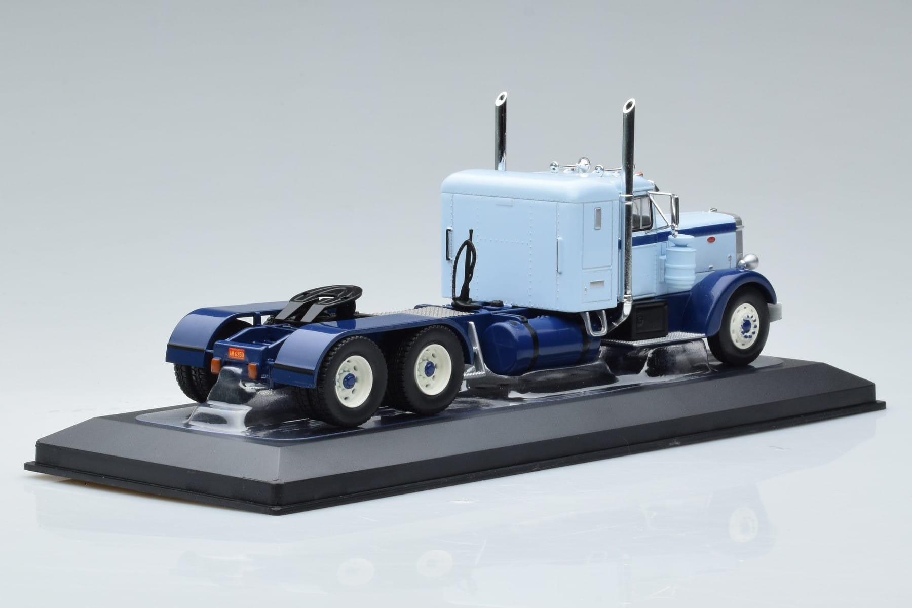 Peterbilt 350 Blue IXO 1:43 TR133 Diecast — photo 2 of 6