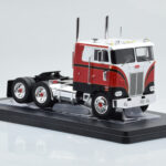 Peterbilt 352 Pacemaker Red White IXO 1:43 - image 3 of 4