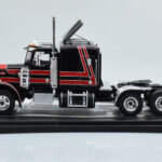 Peterbilt 359 Black Red IXO 1:43 - image 2 of 4