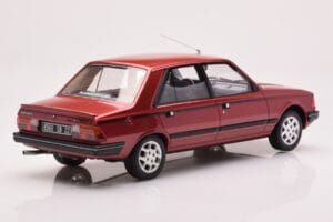 Peugeot 305 GTX Red Plaisir Otto 1:18 OT1032 Resin — photo 2 of 6