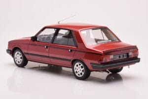 Peugeot 305 GTX Red Plaisir Otto 1:18 OT1032 Resin — photo 5 of 6