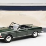Peugeot 404 Cabriolet Antique Green Limited Edition Norev 1:18 184829 - image 8 of 8