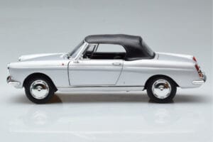 Peugeot 404 Cabriolet Silver Norev 1:18 184835 Diecast — photo 4 of 8