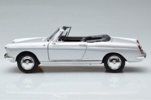 Peugeot 404 Cabriolet Silver Norev 1:18 184835 Diecast — photo 5 of 8