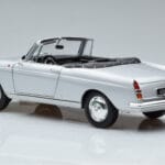 Peugeot 404 Cabriolet Silver Norev 1:18 - image 7 of 8