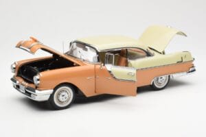Pontiac Star Chief Hardtop Red White Sun Star 1:18 5043 Diecast — photo 2 of 8