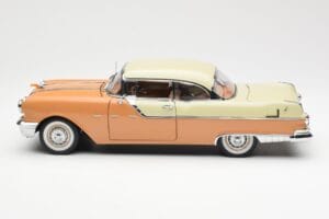Pontiac Star Chief Hardtop Red White Sun Star 1:18 5043 Diecast — photo 4 of 8