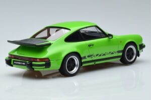 Porsche 911 3.2 Carrera Lime Green GT Spirit 1:18 GT740 Resin — photo 2 of 6