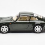 Porsche 911 964 Carrera 4 Green Metallic Asia Exclusive Norev 1:18 - image 4 of 8