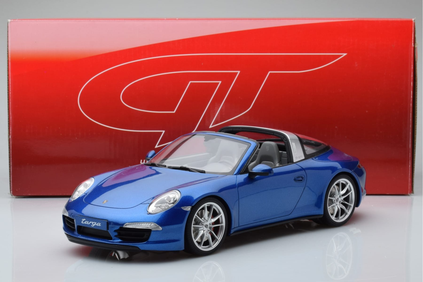 Porsche 911 991 4S Targa Blue GT Spirit 1:18 GT037 Resin — photo 5 of 5