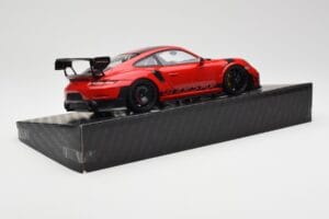Porsche 911 GT2 RS 991 MR Manthey Racing Nordschleife Record Minichamps 1:18 MR-911-GT2RS-1803 Diecast — photo 3 of 6