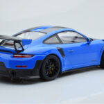 Porsche 911 GT2 RS 991.2 Weissach Package Blue Black Magnesium Wheels Minichamps 1:18 - image 2 of 6