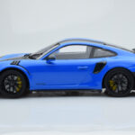 Porsche 911 GT2 RS 991.2 Weissach Package Blue Black Magnesium Wheels Minichamps 1:18 - image 3 of 6