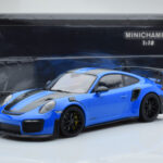 Porsche 911 GT2 RS 991.2 Weissach Package Blue Black Magnesium Wheels Minichamps 1:18 - image 6 of 6
