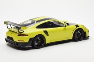 Porsche 911 991.2 GT2 RS Light Green With Black Magnesium Wheels Minichamps 1:18 155068300 Diecast — photo 2 of 6