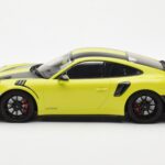 Porsche 911 991.2 GT2 RS Light Green With Black Magnesium Wheels Minichamps 1:18 - image 3 of 6