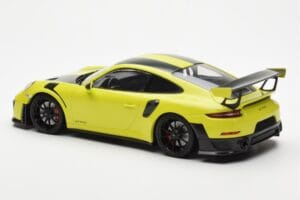 Porsche 911 991.2 GT2 RS Light Green With Black Magnesium Wheels Minichamps 1:18 155068300 Diecast — photo 5 of 6