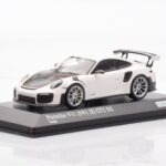 Porsche 911 991.2 GT2 RS White Minichamps 1:43 - image 2 of 4