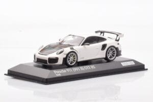 Porsche 911 991.2 GT2 RS White Minichamps 1:43 CA04318004 Diecast — photo 2 of 4