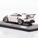 Porsche 911 991.2 GT2 RS White Minichamps 1:43 - image 3 of 4