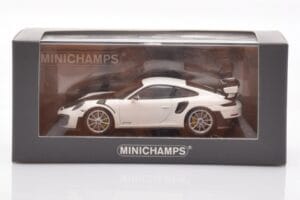 Porsche 911 991.2 GT2 RS White Minichamps 1:43 CA04318004 Diecast — photo 4 of 4