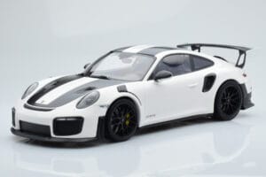 Porsche 911 GT2 RS 991.2 Weissach Package White Black Magnesium Wheels Minichamps 1:18 153068309