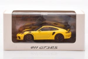 Porsche 911 991.2 GT3 RS Yellow Minichamps 1:43 WAX02020085 Diecast — photo 4 of 4