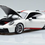 Porsche 911 992 GT3 White Norev 1:18 - image 2 of 7