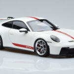 Porsche 911 992 GT3 White Norev 1:18 - image 5 of 7