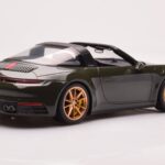 Porsche 911 992 Targa 4S Olive Green GT Spirit 1:18 - image 2 of 6