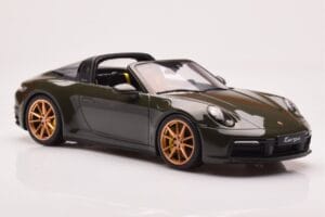 Porsche 911 992 Targa 4S Olive Green GT Spirit 1:18 GT438 Resin — photo 4 of 6