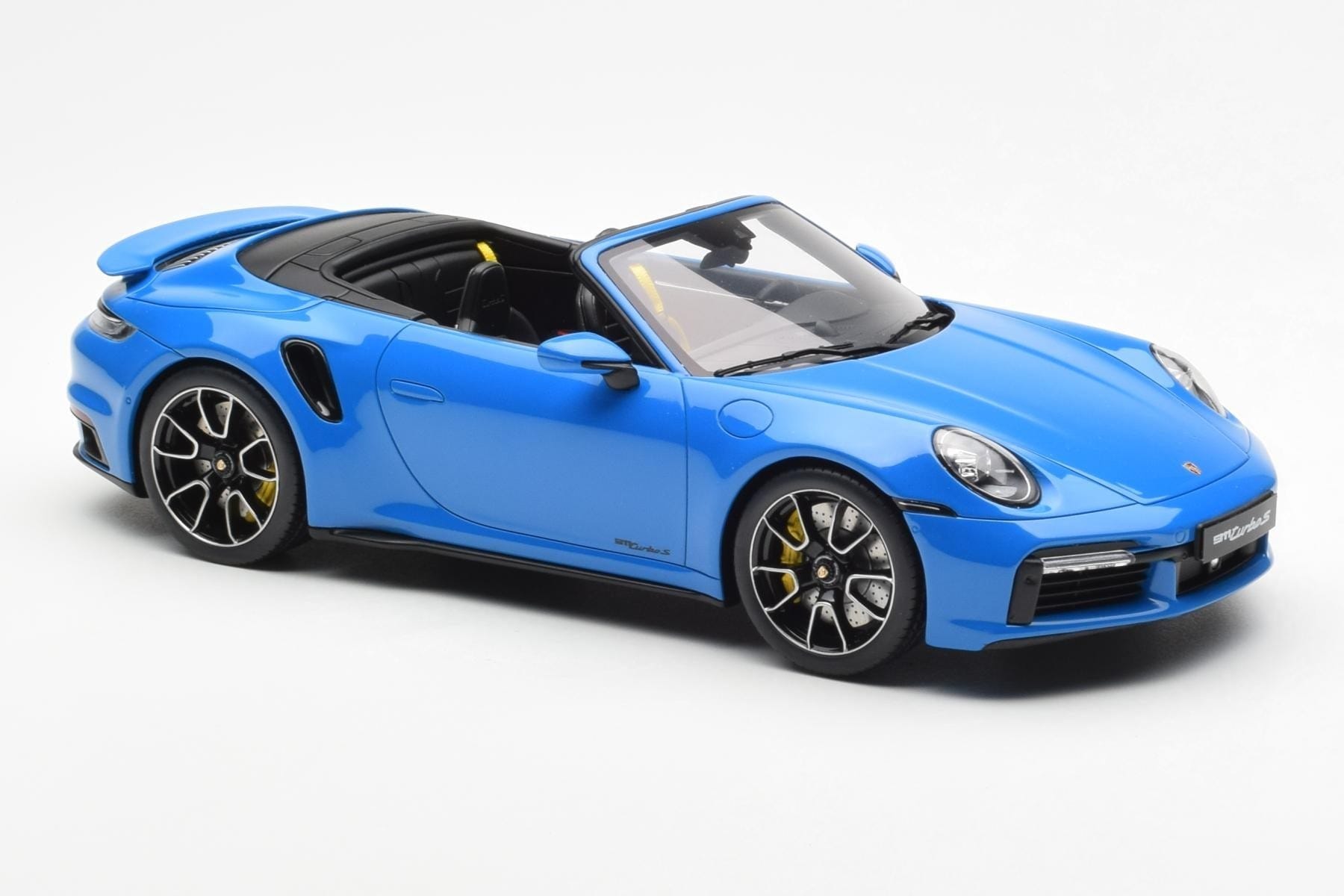 Porsche 911 992 Turbo S Shark Blue GT Spirit 1:18 GT441 Resin — photo 4 of 6
