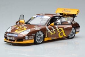 Porsche 911 996 GT3 Cup M. Marsh Carrera Cup Asia Winner 2004 AUTOart 1:18 80489 Diecast — photo 2 of 7