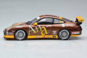 Porsche 911 996 GT3 Cup M. Marsh Carrera Cup Asia Winner 2004 AUTOart 1:18 80489 Diecast — photo 4 of 7