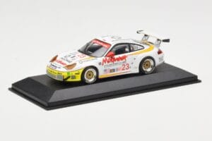 Porsche 911 996 GT3 RS McKenna #23 T. Bernhard / J. Bergmeister / M. Maassen 12 Hours of Sebring 2004 Minichamps 1:43 4000464 — photo 2 of 4