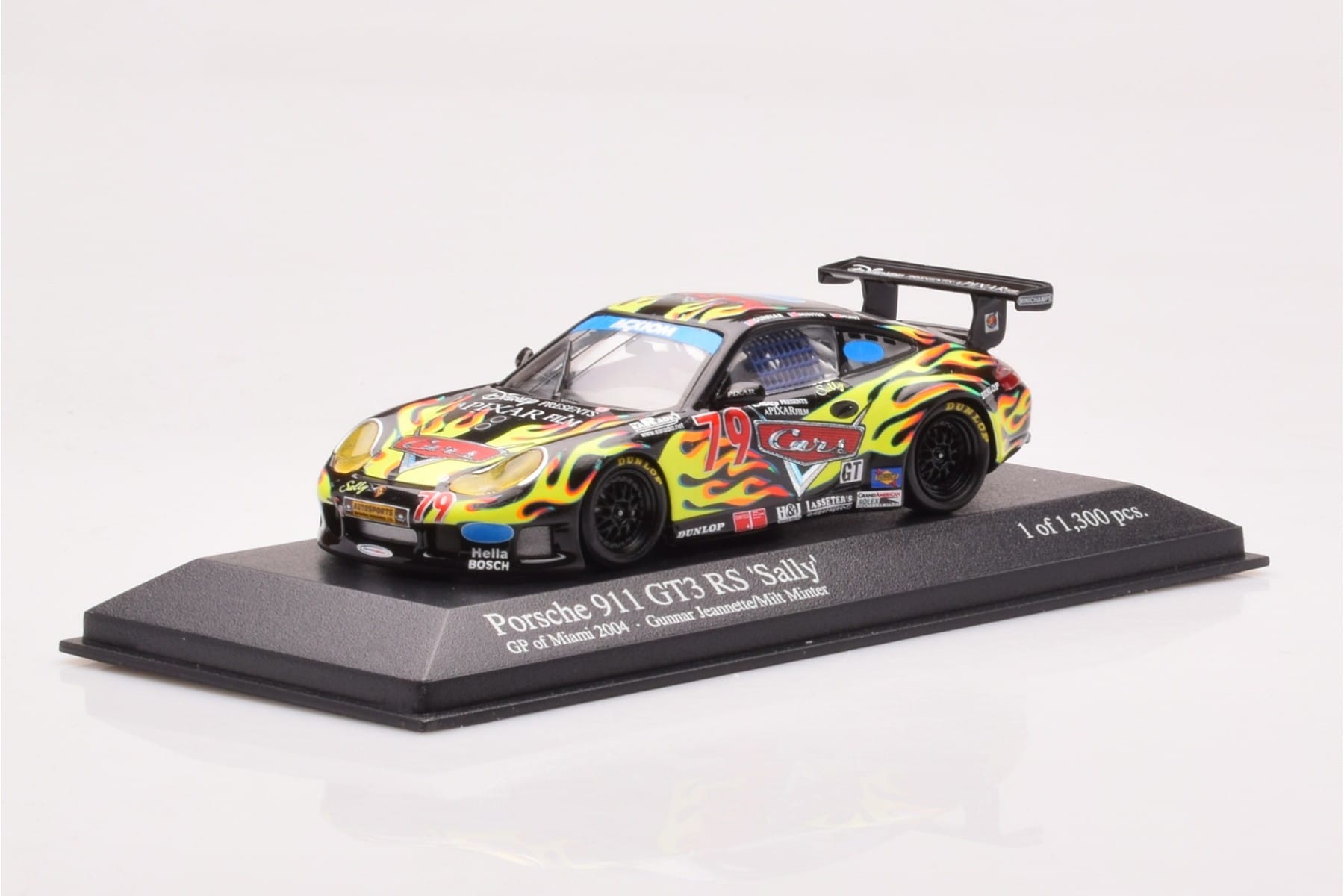 Porsche 911 996 GT3 RS Sally #79 Jeanette / Minter GP of Miami 2004 Minichamps 1:43 400046979 Diecast — photo 2 of 4