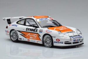 Porsche 911 996 GT3 R #1 C. Kwan Carrera Cup Asia 2004 AUTOart 1:18 80487 Diecast — photo 5 of 7