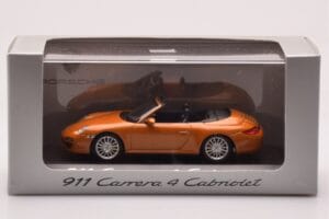 Porsche 911 997 Carrera 4 Cabriolet Orange Metallic Minichamps 1:43 WAP02001618 Diecast — photo 4 of 4