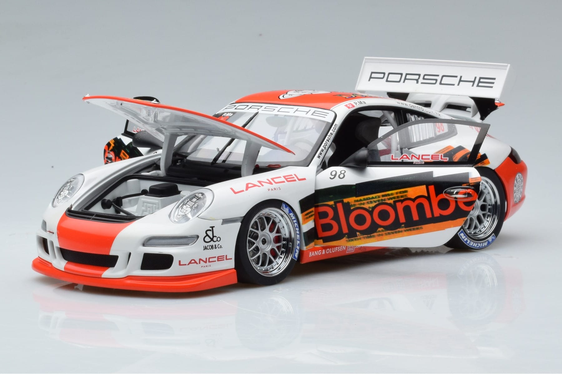 Porsche 911 997 GT3 Cup #98 P. Ma Carrera Cup Asia 2006 AUTOart 1:18 80689 Diecast — photo 2 of 7
