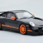 Porsche 911 997 GT3 RS Black AUTOart 1:18 - image 6 of 8