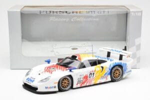 Porsche 911 GT1 #1 A. McNish / R. Sullivan / U. Alzen Rohr Motorsport Daytona 24 Hours 1998 UT Models 1:18 39611 Diecast — photo 6 of 6