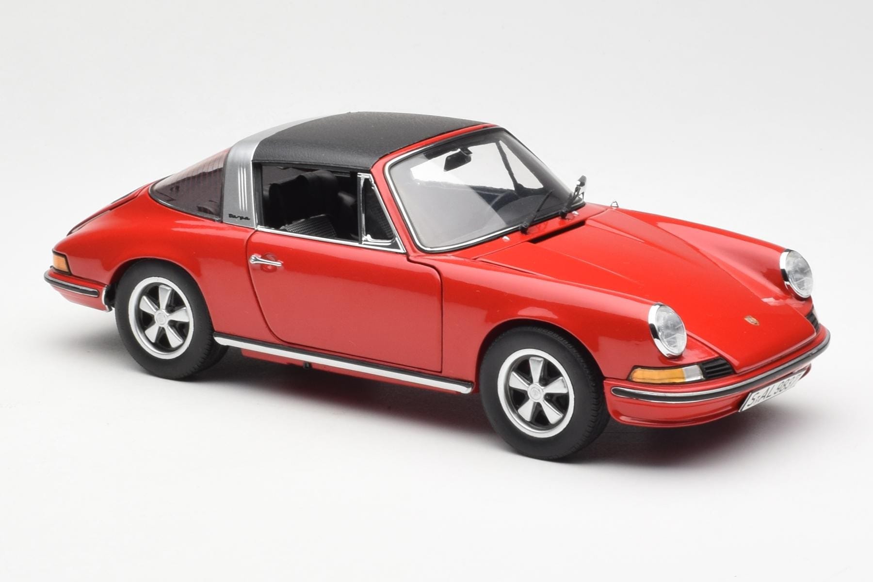 Porsche 911 Targa S Red Schuco 1:18 450036200 Diecast — photo 7 of 9