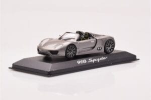 Porsche 918 Spyder Grey Metallic Minichamps 1:43 WAP0201910B Diecast — photo 2 of 4