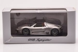 Porsche 918 Spyder Grey Metallic Minichamps 1:43 WAP0201910B Diecast — photo 4 of 4