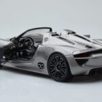 Porsche 918 Spyder Prototype Grey Metallic Minichamps 1:18 - image 6 of 7