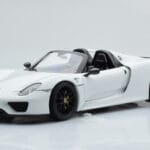 Porsche 918 Spyder Weissach Package White With Black Wheels Minichamps 1:18