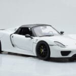 Porsche 918 Spyder Weissach Package White With Black Wheels Minichamps 1:18 - image 7 of 9
